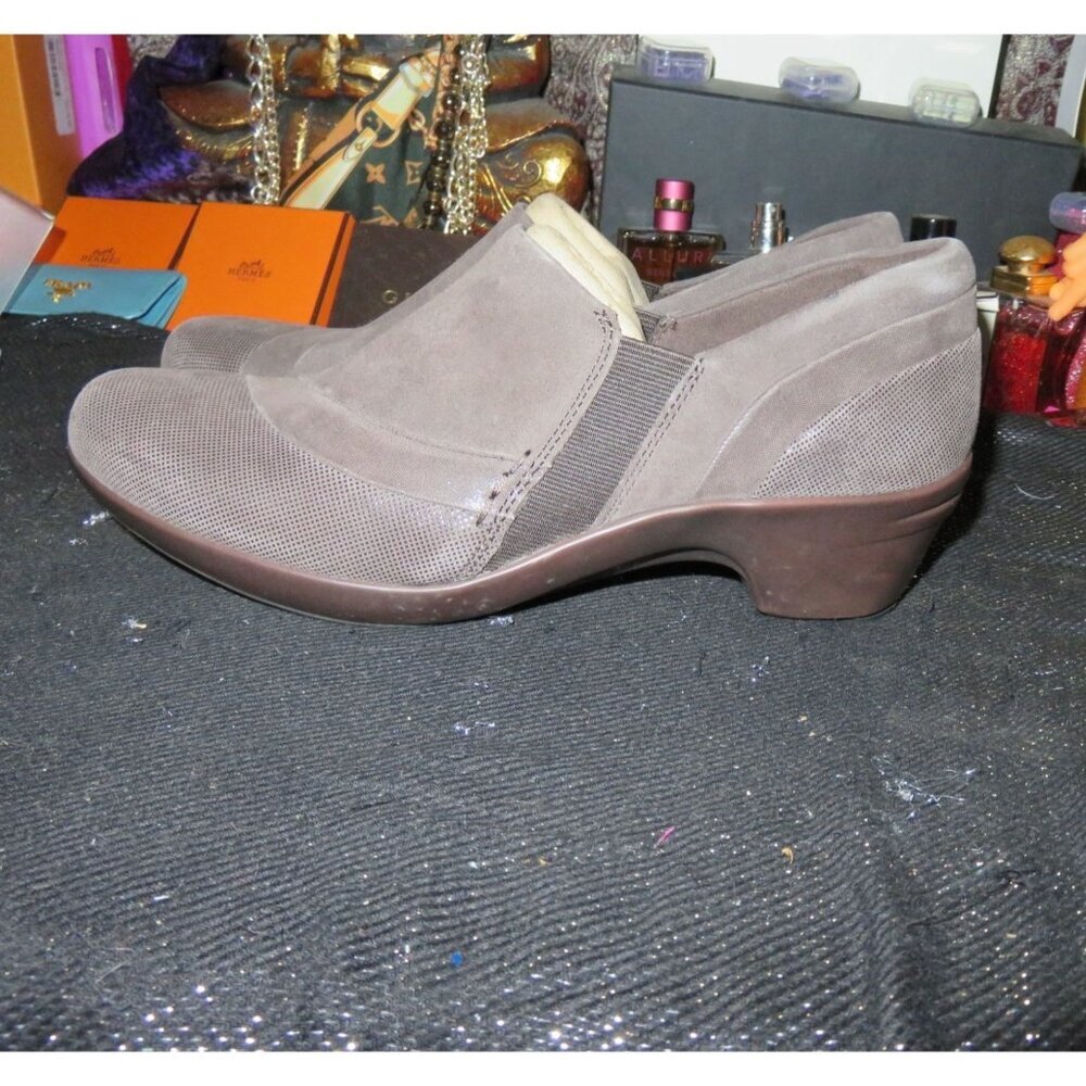 Aravon Kitt Twin Gore PU vegan leather Pump Clog Memory Foam Comfort Shoes